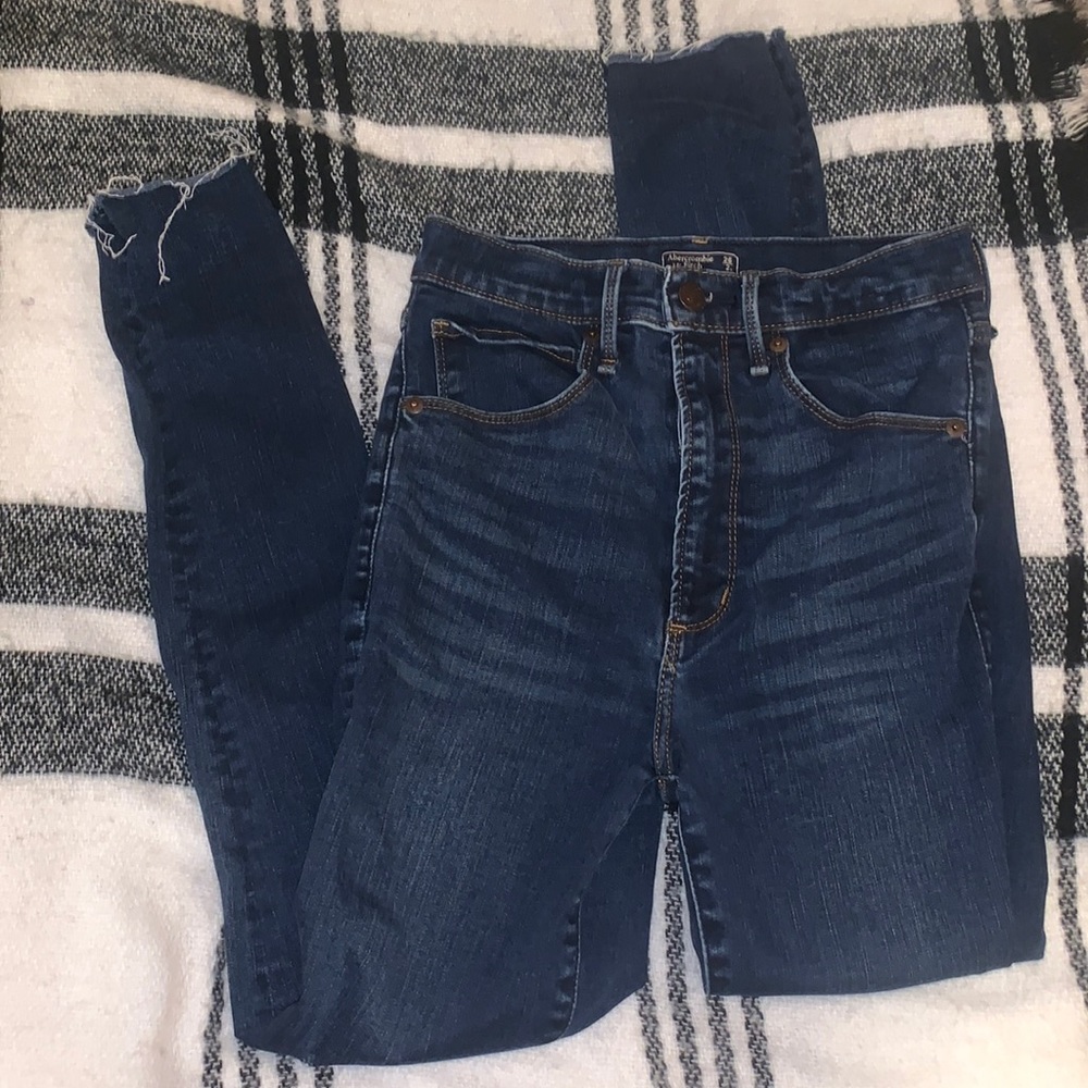 Abercrombie & Fitch Ultra High Rise Skinny Jeans